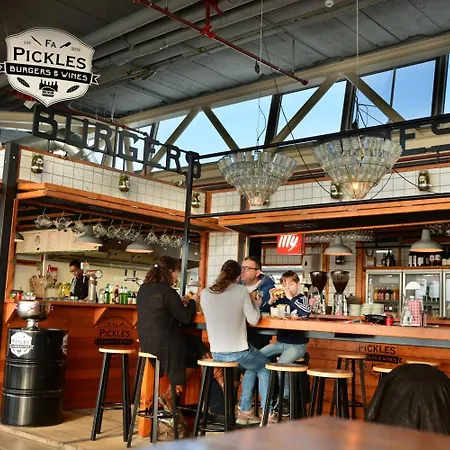 Hotel De Pier 4*